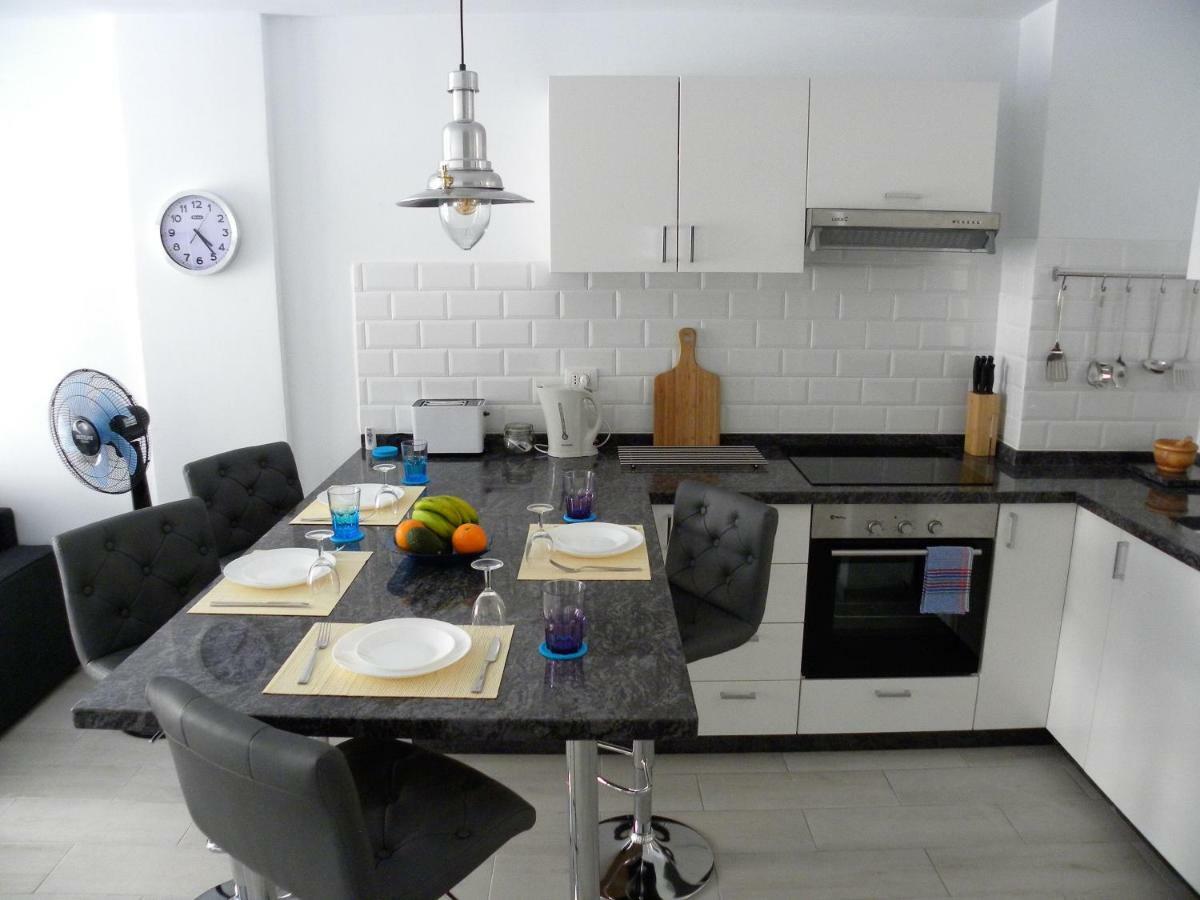Ben'Sholidayflat Ideal For Families Groups And Couples Terrace Solarium Wi-Fi Netflix Smart Tv El Médano Exteriör bild